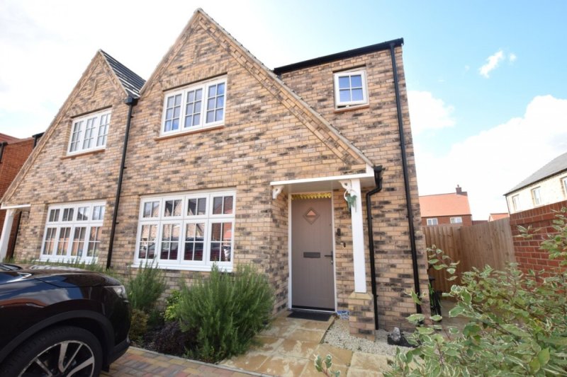 3 bedroom semi-detached house in Bradshaw Close, Alconbury Weald