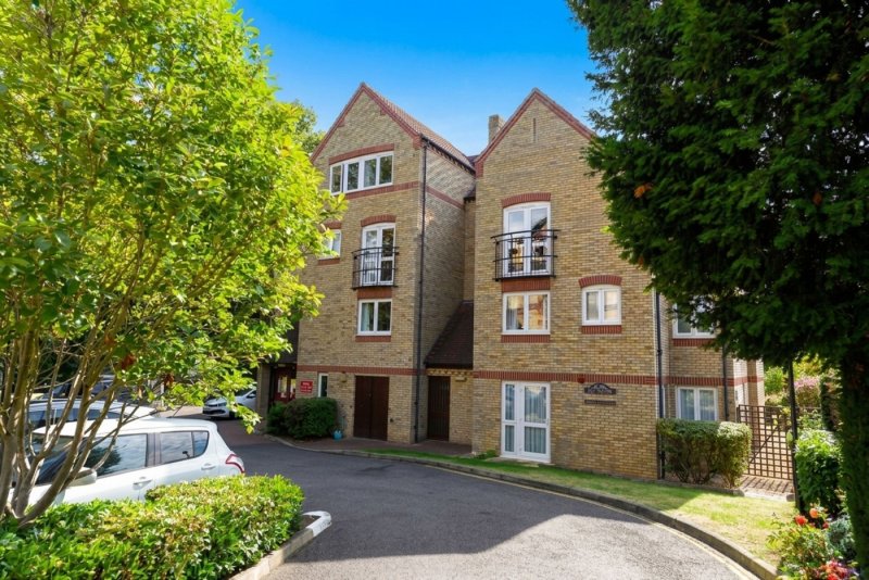 1 bedroom flat in George Street, The Views George Street