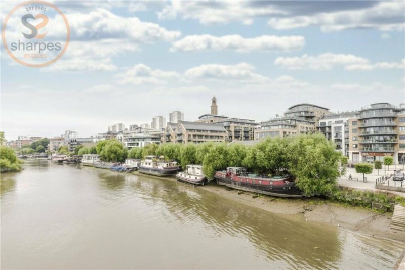 Kew Bridge Road, Brentford, Greater London