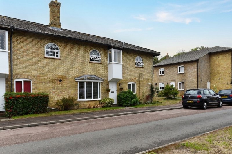 3 bedroom house in Limes Park, St. Ives