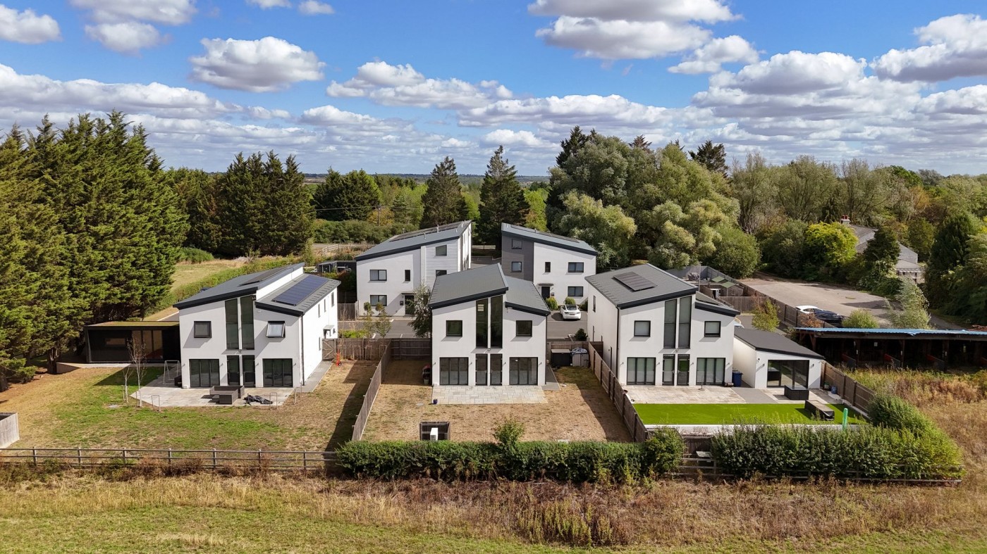 4 bedroom house in The Range, Eynesbury Hardwicke