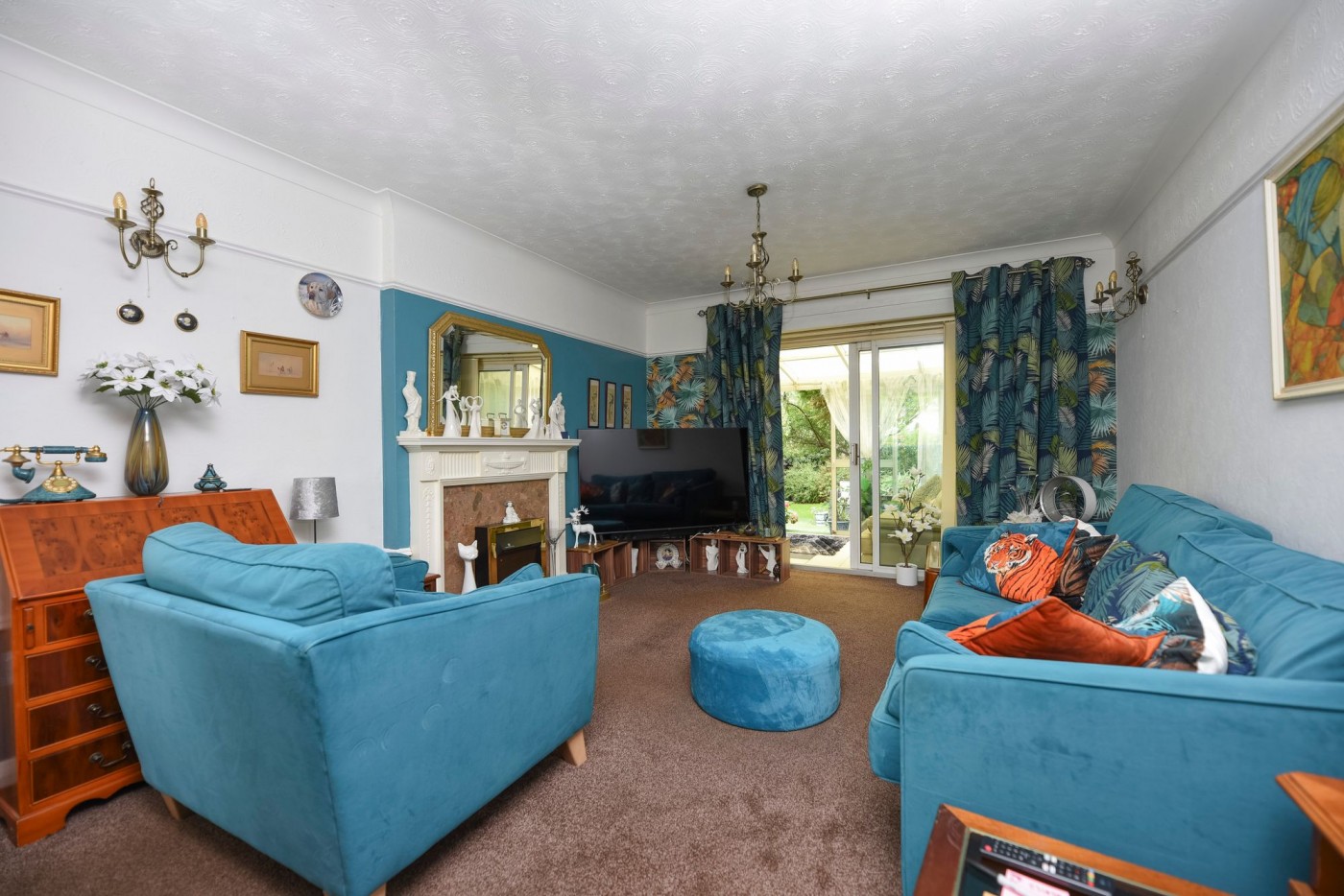 3 bedroom house in Girton Crescent, Hartford
