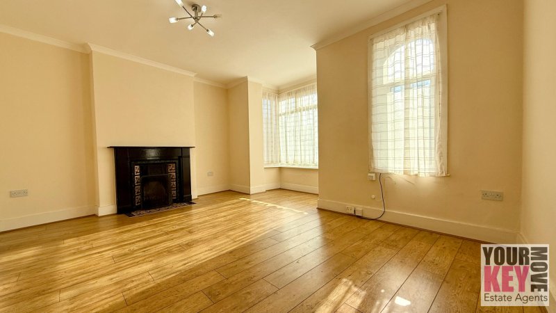 2 bedroom house in Broadmead Road, Folkestone, Kent CT19 5AN