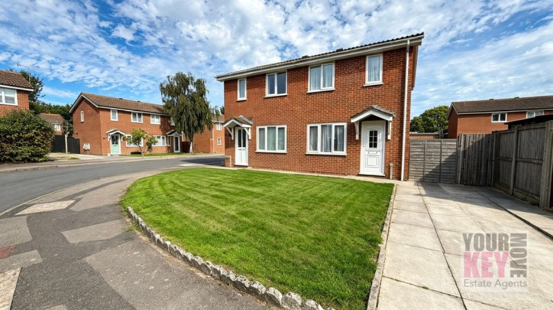 2 bedroom house in Firs Lane, Folkestone, Kent CT19 4QE