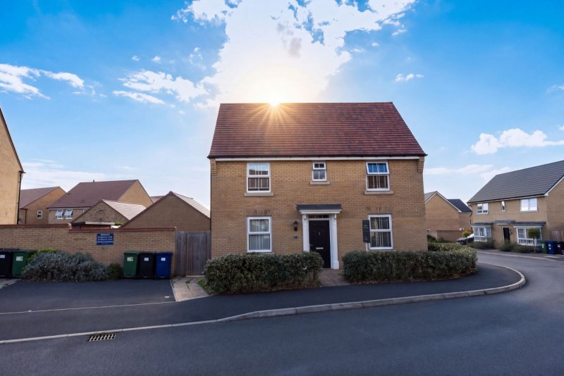 3 bedroom house in Reeve Way, Godmanchester