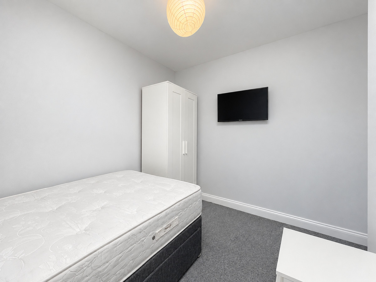 1 bedroom Terrace - Cardigan Street, Luton, LU1