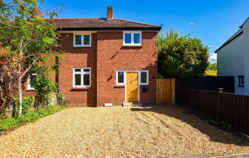 4 bedroom house in West End, Brampton