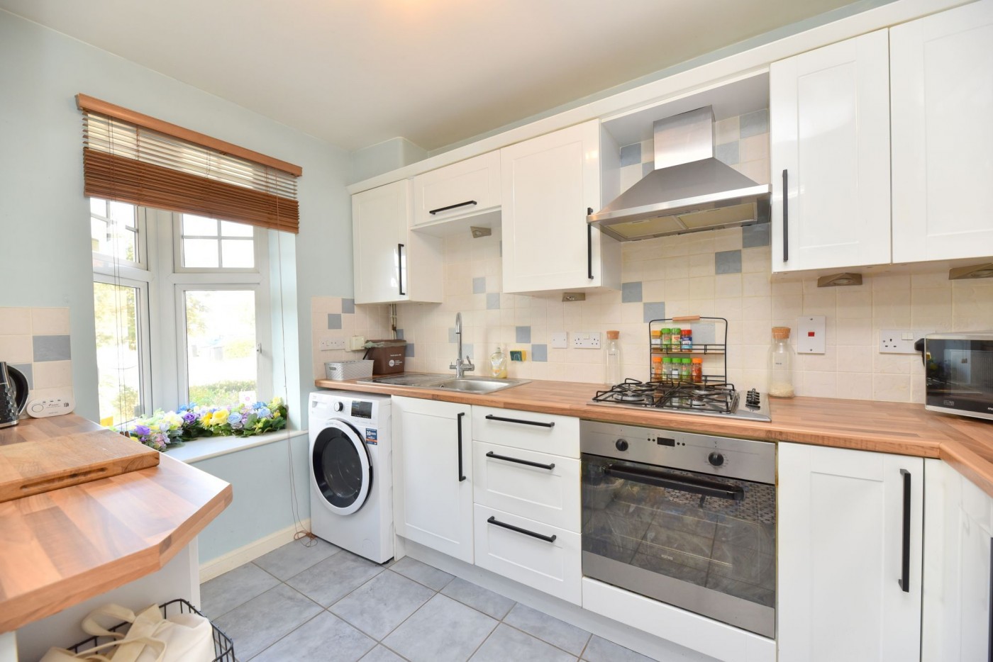 2 bedroom house in Tulip Close, Biggleswade