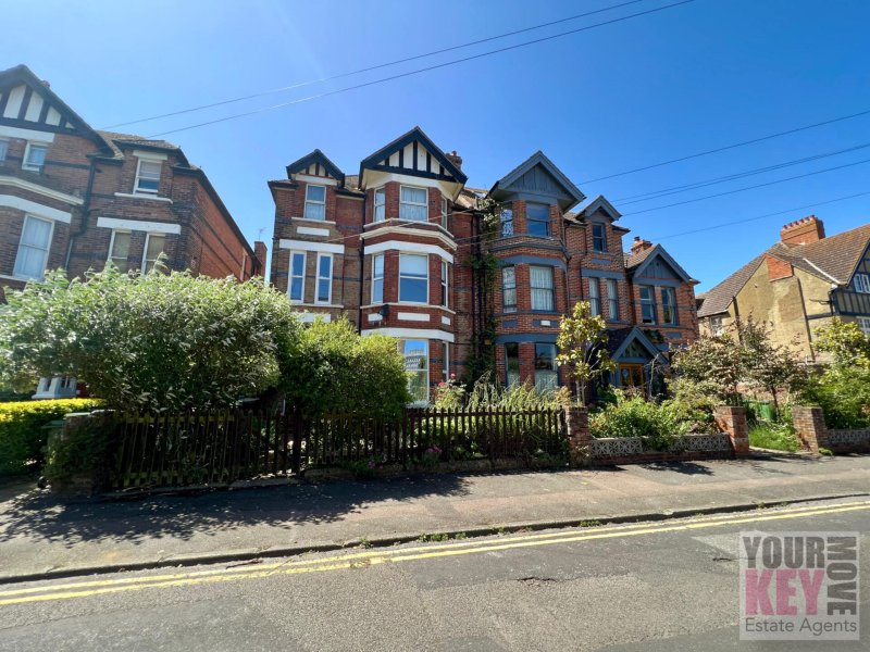 2 bedroom house in Trinity Road, Folkestone, Kent, CT20 2RQ