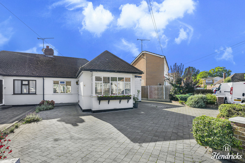 Blenheim Park Close, Leigh-on-sea, SS9 4