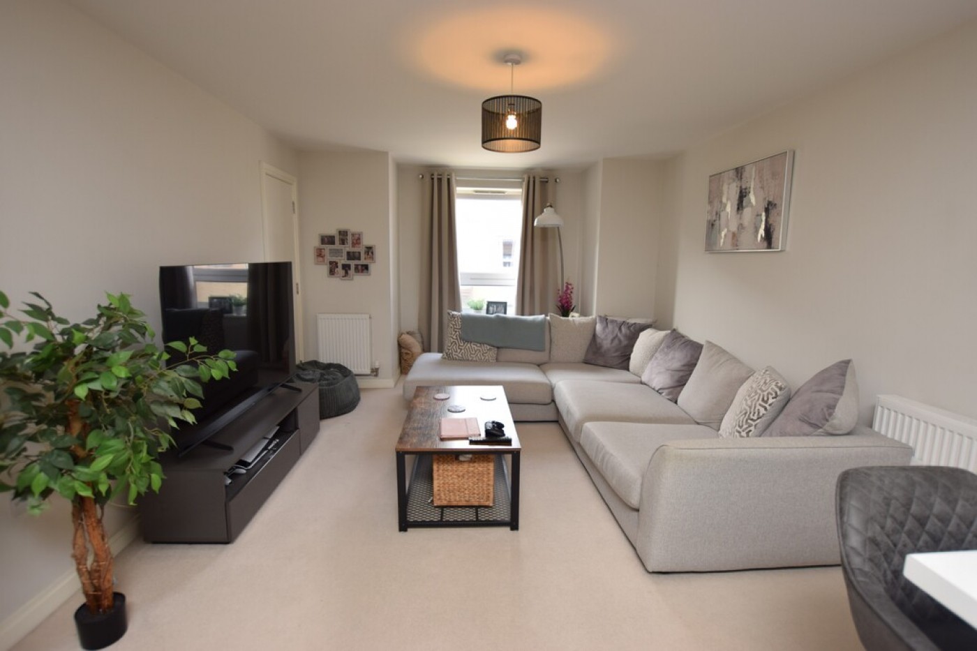 2 bedroom apartment in Park Square, Huntingdon