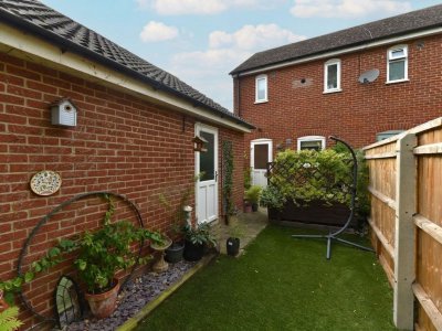 Photo 12