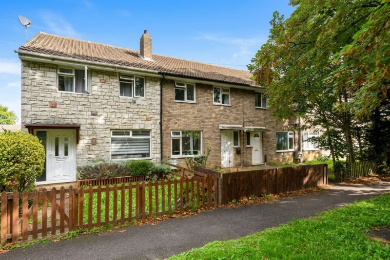 3 bedroom house in Beech Close, Huntingdon