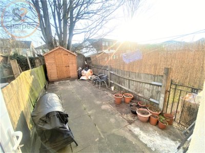Photo 11