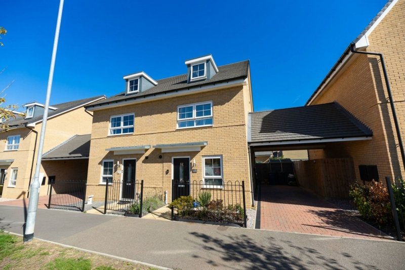 3 bedroom house in Gumcester Way, Godmanchester