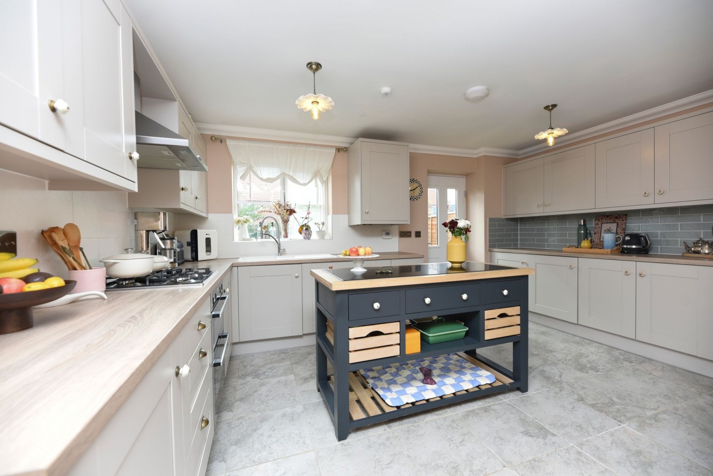 3 bedroom house in Eppeworth Drive, Alconbury Weald