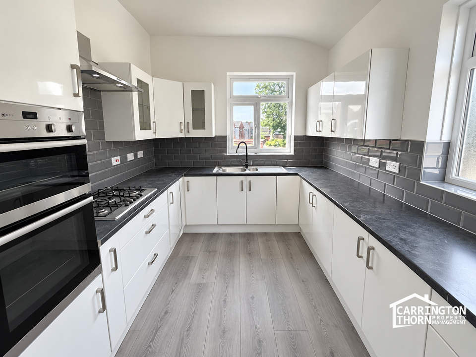 Bearwood Road, Smethwick, B66 4ET