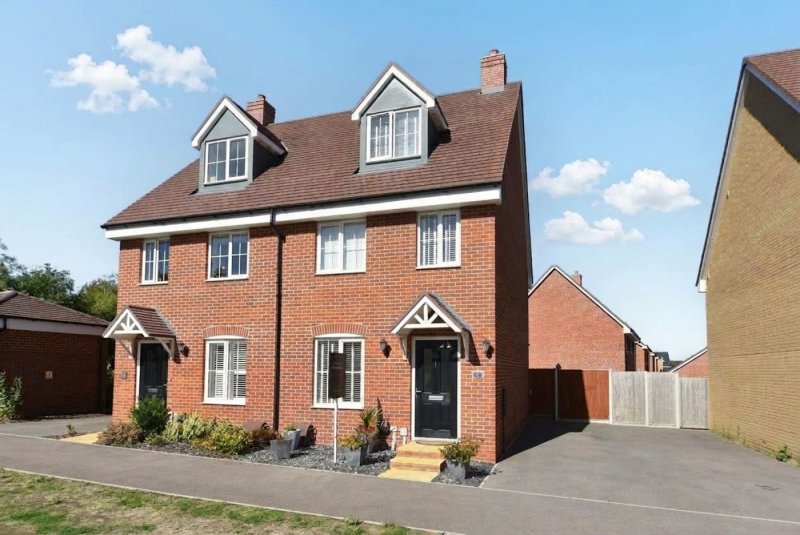 3 bedroom house in Moonflower Place, Biggleswade