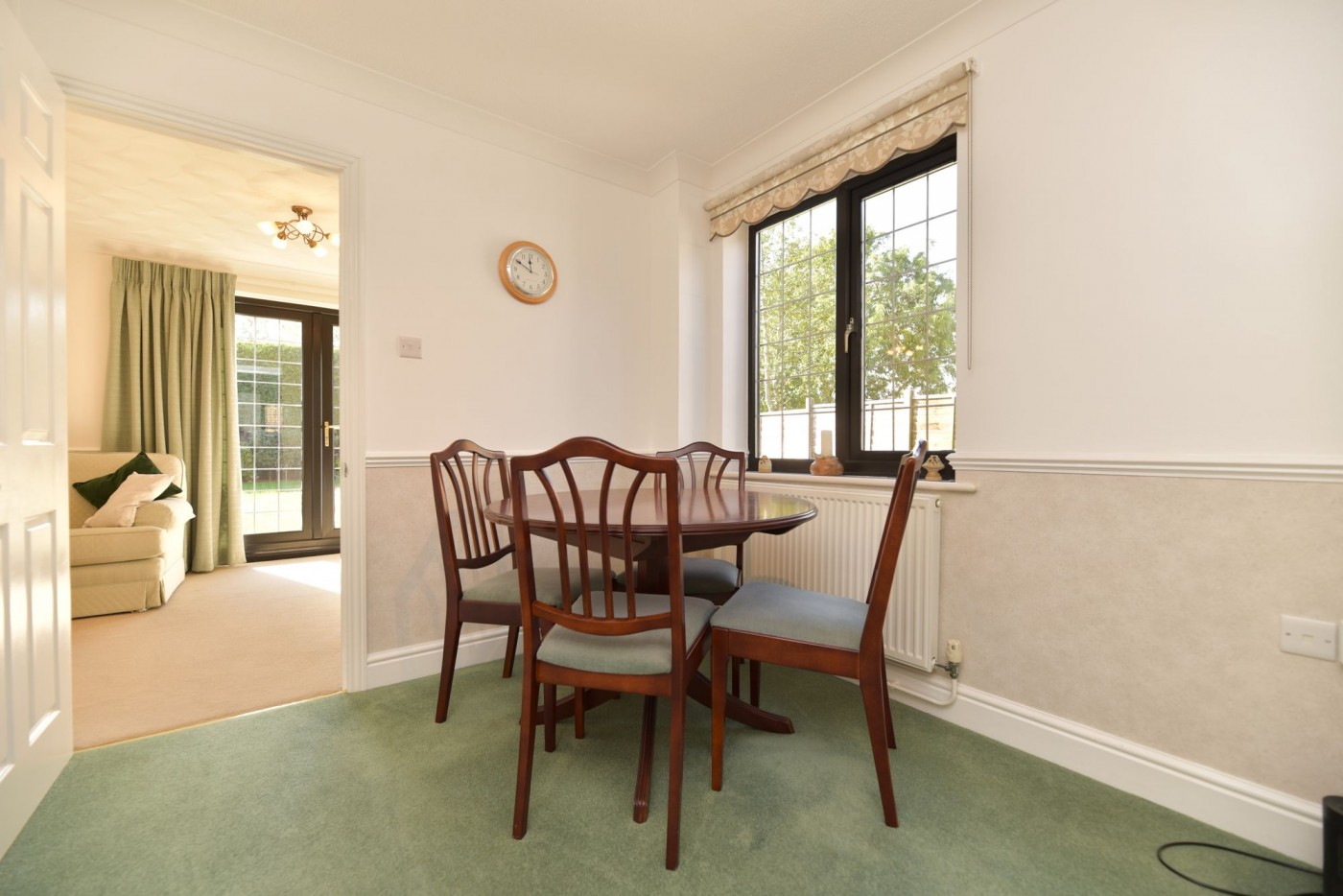 3 bedroom house in White Hall Close, Somersham