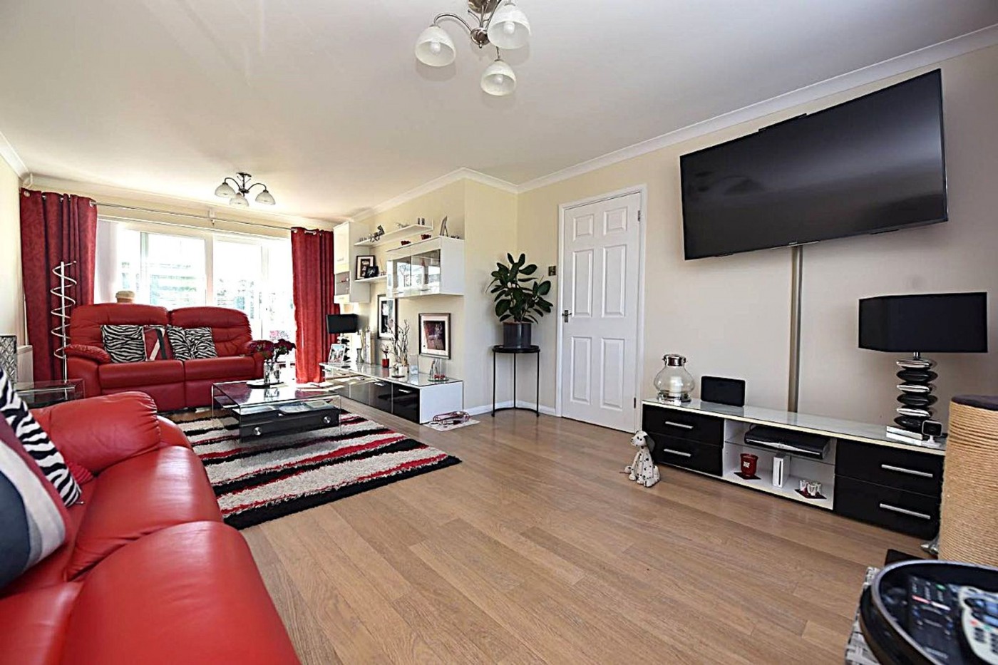 3 bedroom bungalow in Ridgeway, Perry