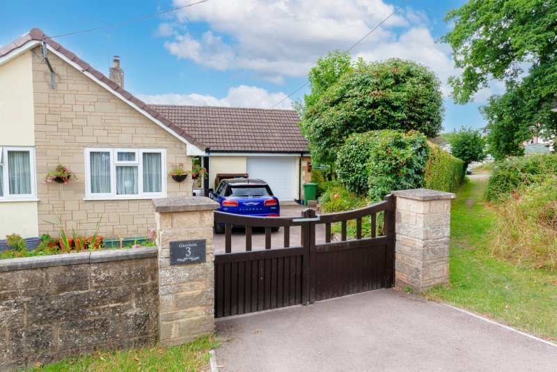 2 bedroom Bungalow - Graynor, Woodland Place, Yorkley, Lydney, Gloucestershire