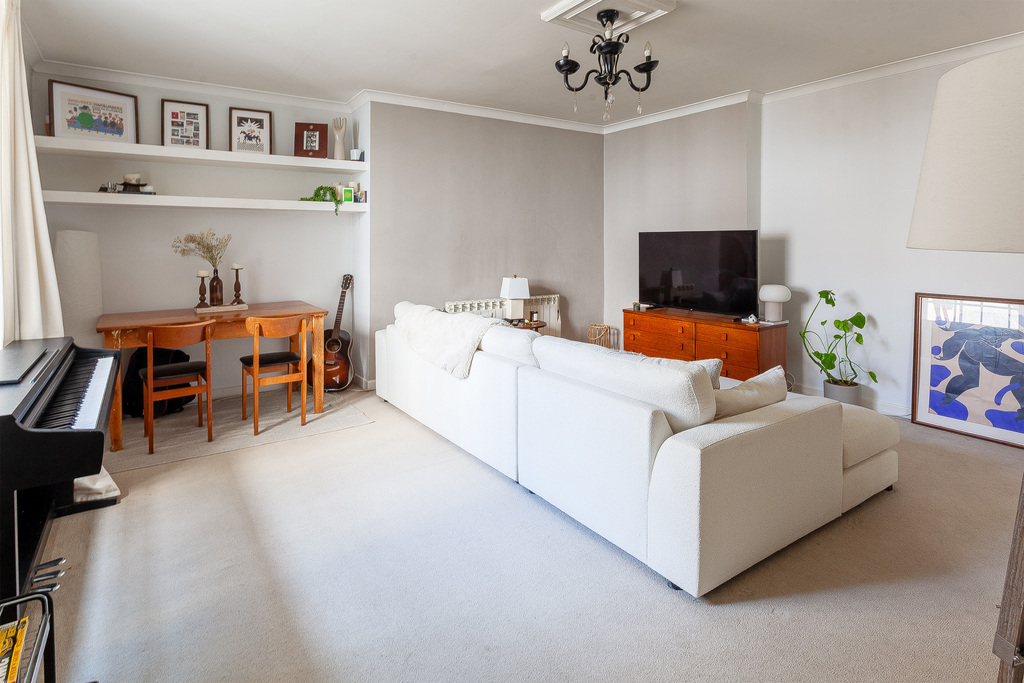 1 bedroom Apartment - The Dip, Back Montpellier