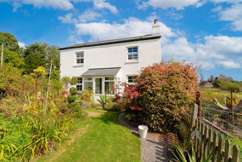 5 bedroom Detached - Station House, Grange Court, Westbury-On-Severn, Gloucestershire