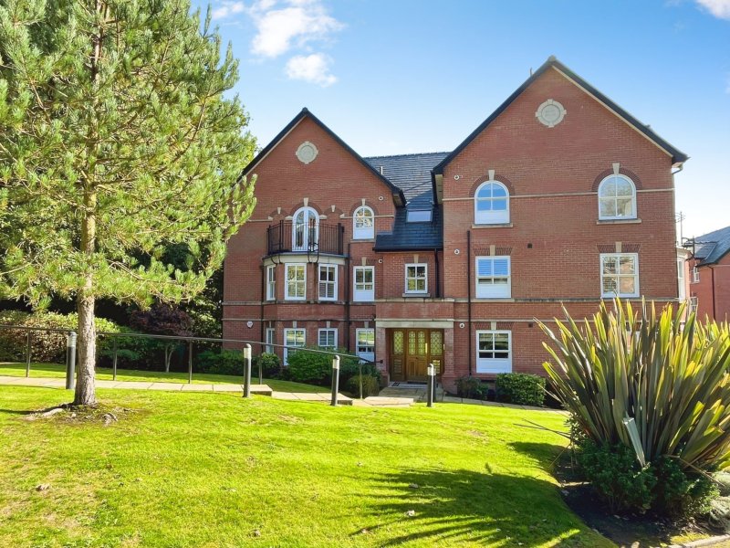 Clevelands Drive, Heaton