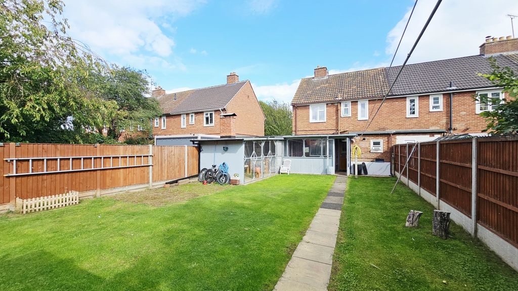 3 bedroom house in Haylease Crescent
