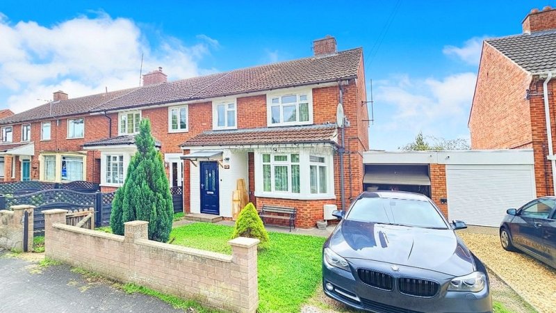 3 bedroom house in Haylease Crescent