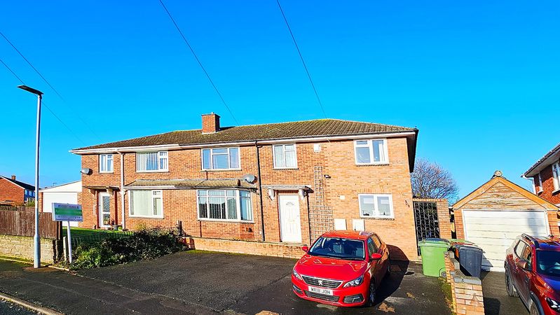 4 bedroom property in Langland Drive, Whitecross