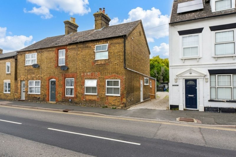 2 bedroom house in Cambridge Street, Godmanchester