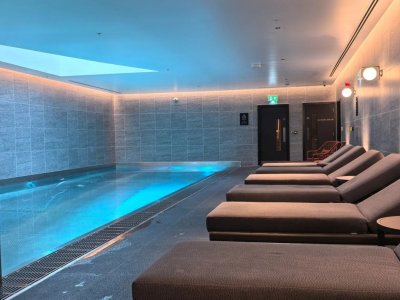 Communal building pool; access and charges to be confirmed