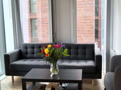 Apartment 206: living area
