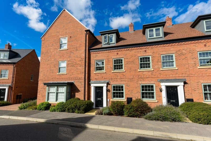 3 bedroom house in Jaric Lane, Brampton