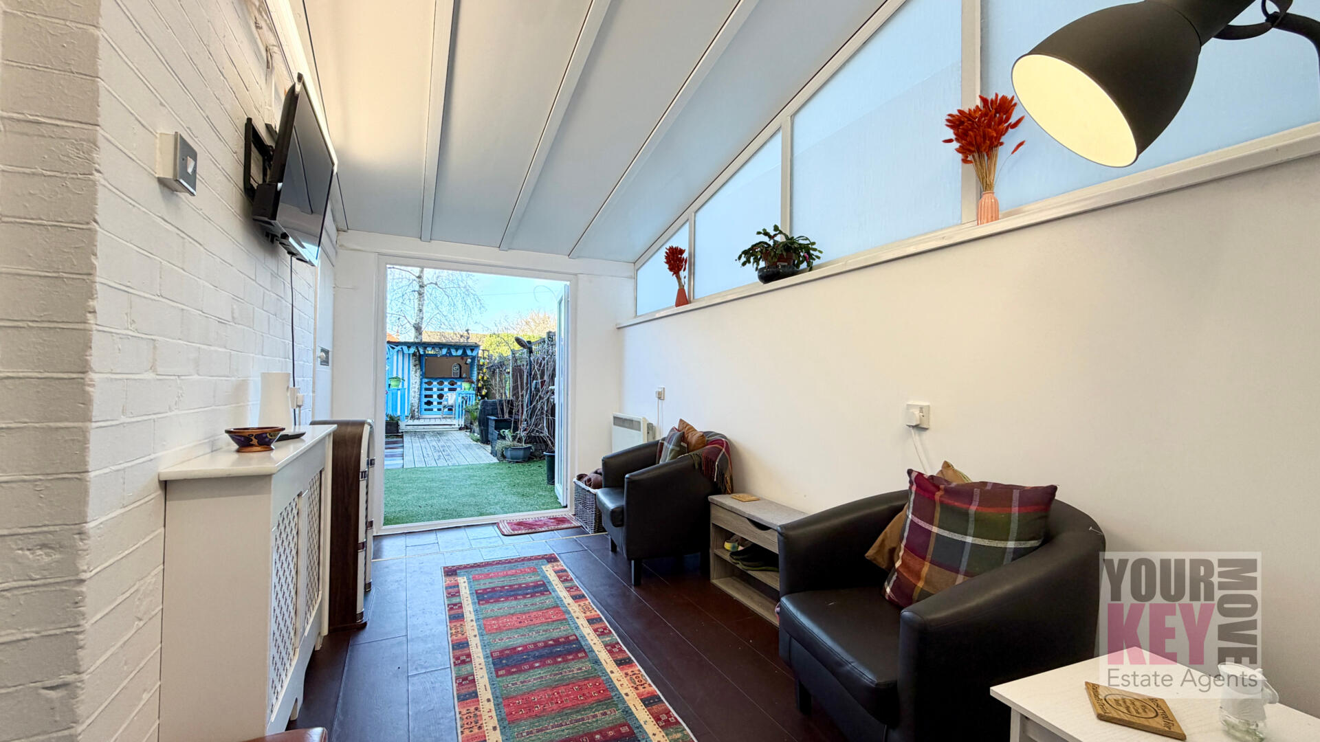 Photo 8