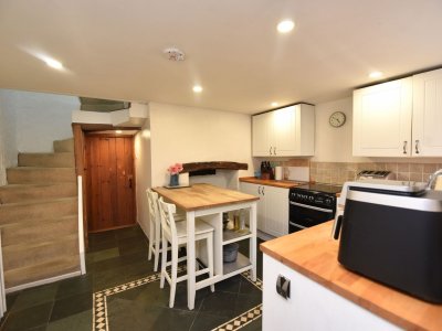 Photo 5