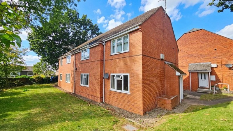2 bedroom apartment in Bodenham Road