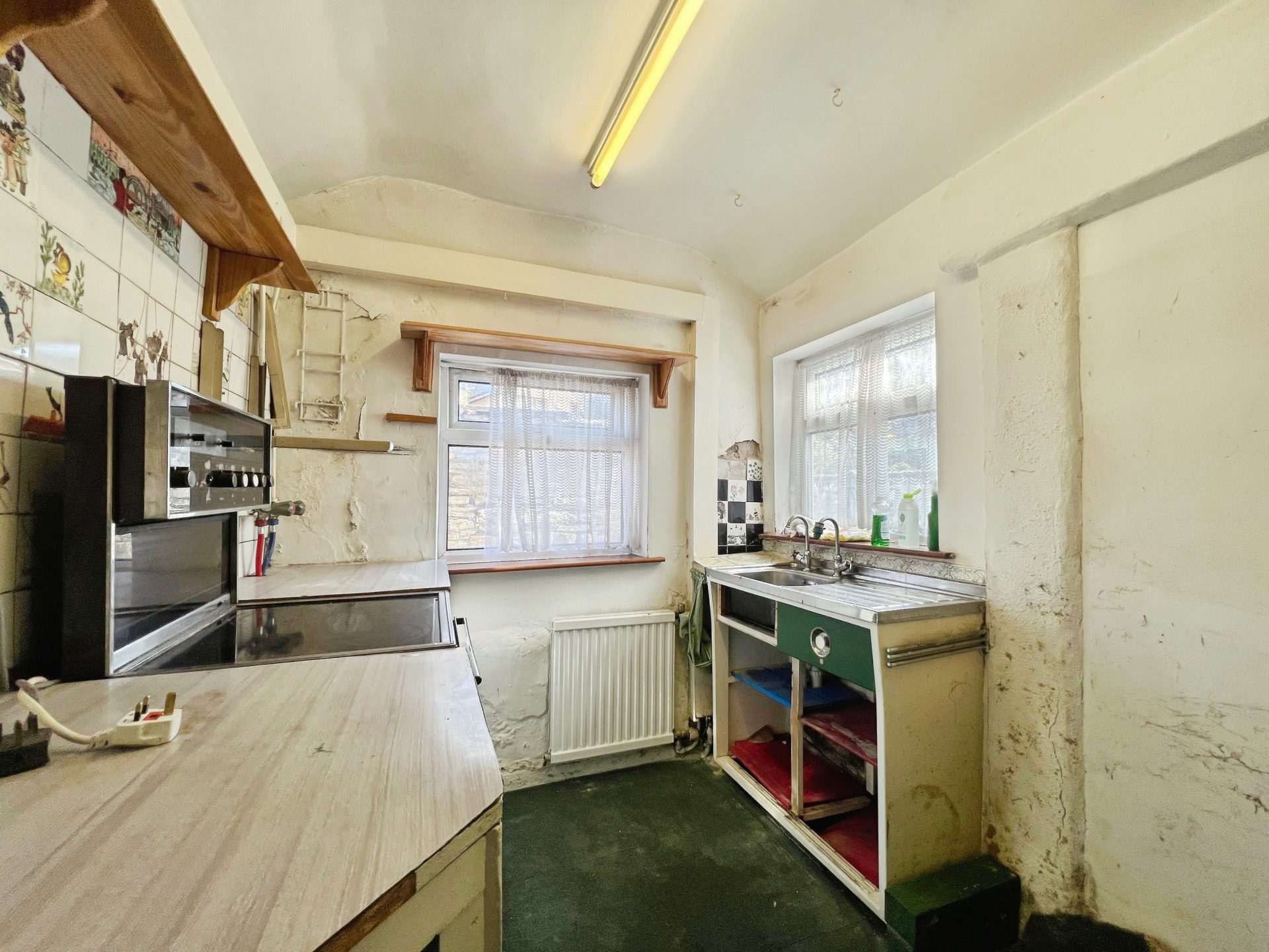 High Street, Chapeltown, BL7. TWO BEDROOM STONE COTTAGE IN NEED OF REFURBISHMENT