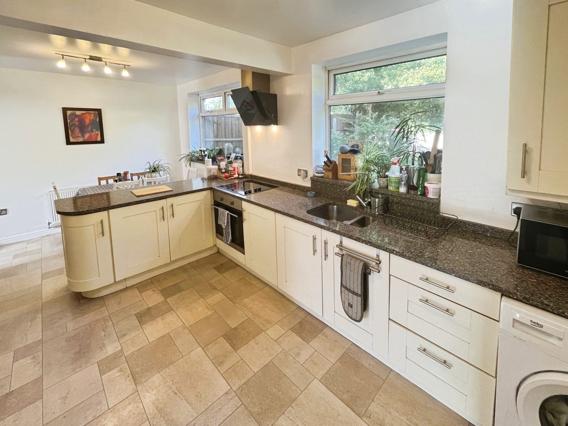 Eastwood Avenue, Worsley