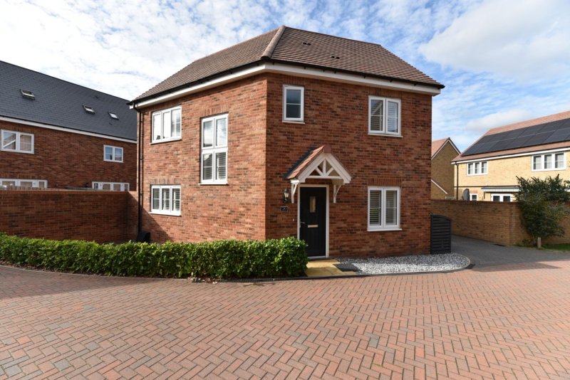 3 bedroom house in Park Close, Fenstanton