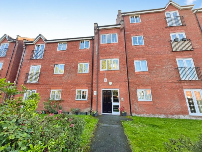 Finsbury Court, Sandfield Park