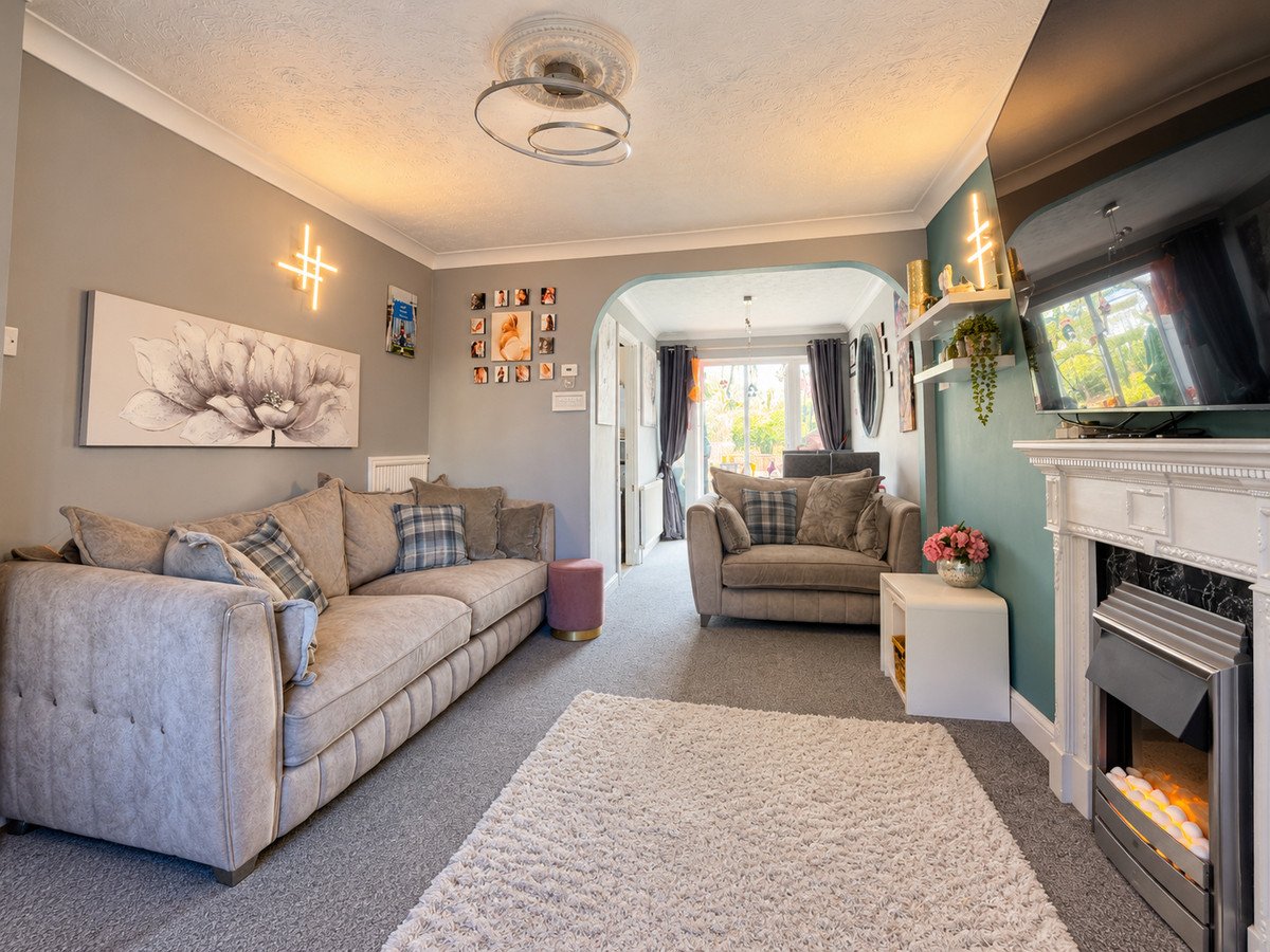 3 bedroom Terrace - Beatrice Street, Bedford, MK42