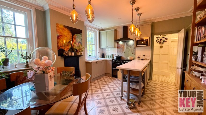 2 bedroom house in Otterpool Lane, Lympne, Hythe, Kent CT21 4LP