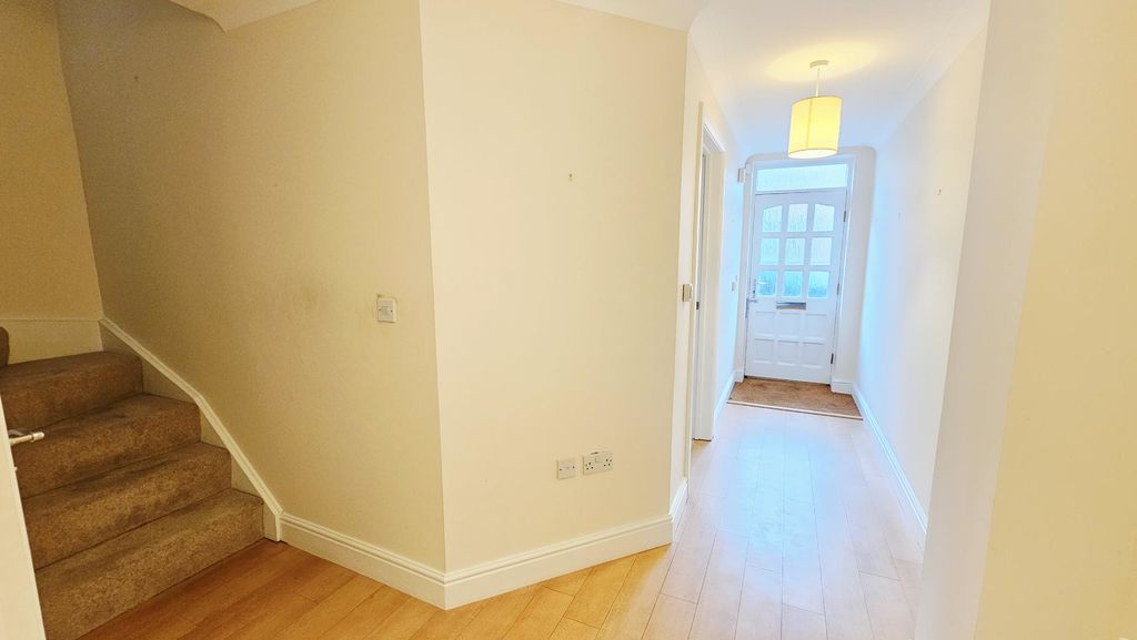 3 bedroom property in Nelson Street, St James