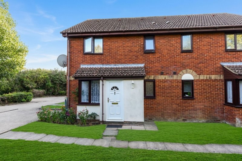 1 bedroom house in Kestrel Close, Hartford