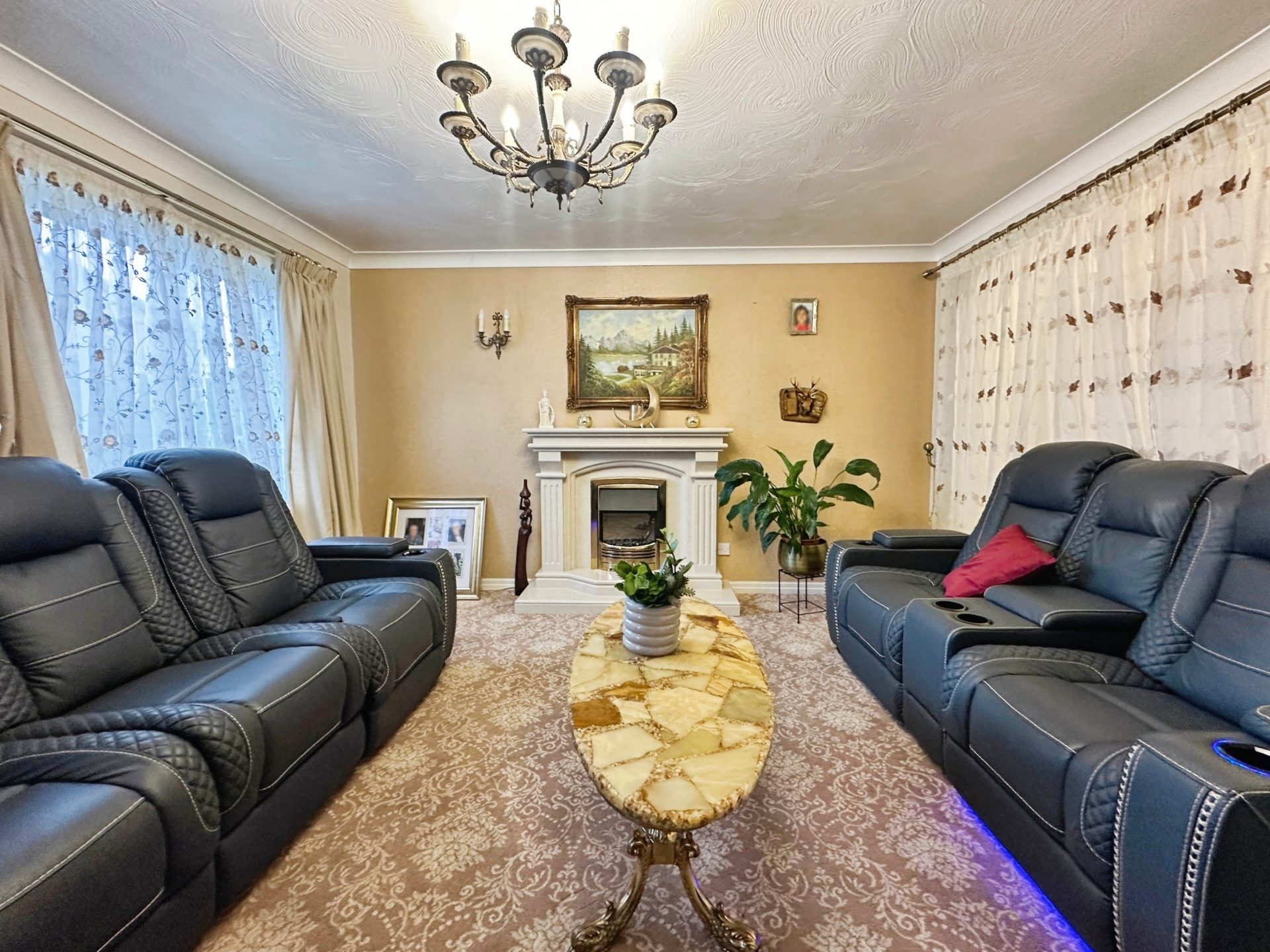 Berkeley Crescent, Radcliffe