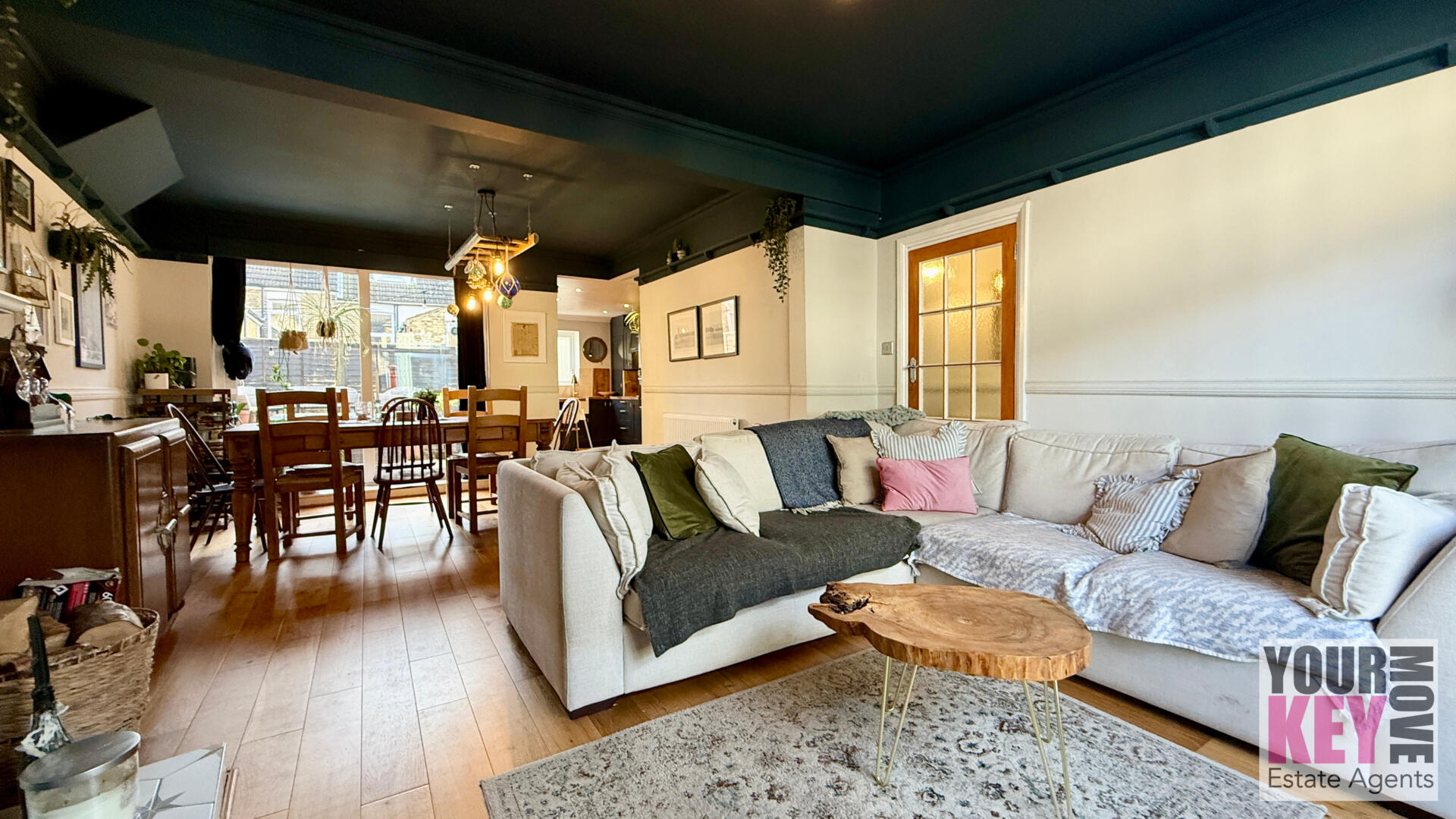 4 bedroom house in Fern Bank Crescent, Folkestone, Kent CT19 5SF
