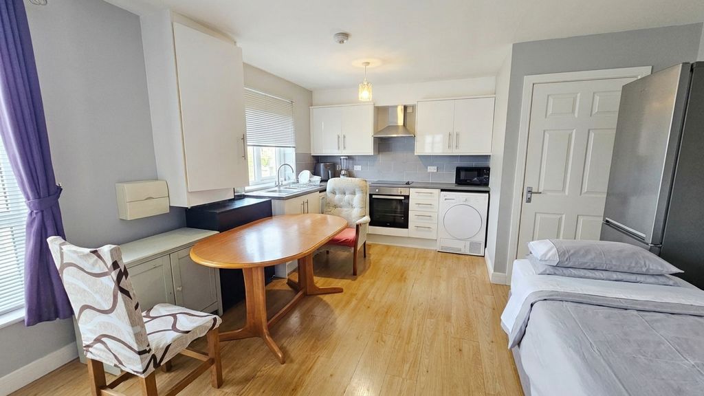 2 bedroom property in Jordan Terrace, Holme Lacy Road