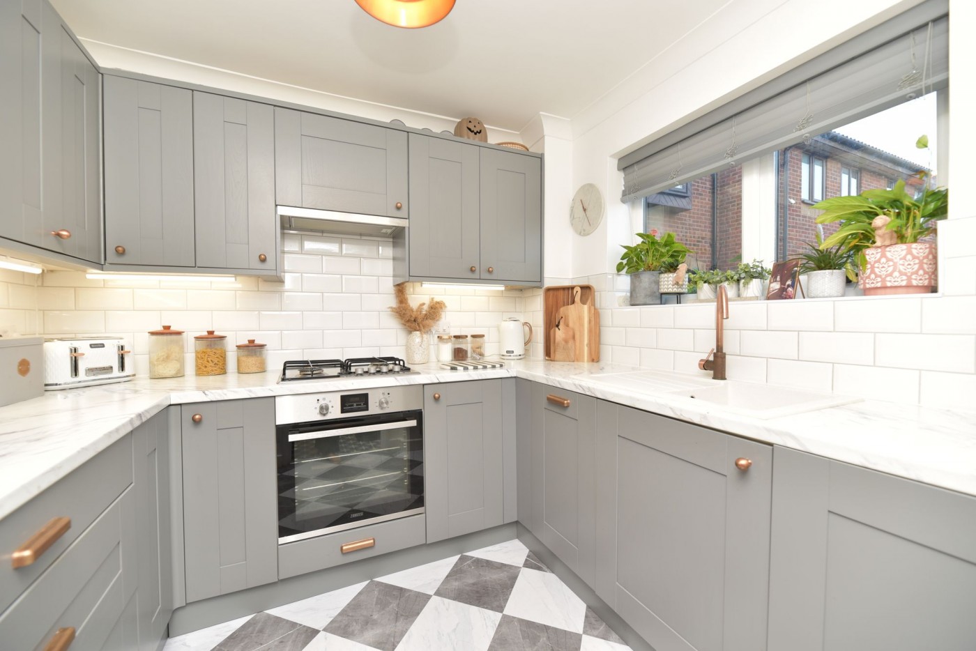 2 bedroom house in Watermead, Bar Hill